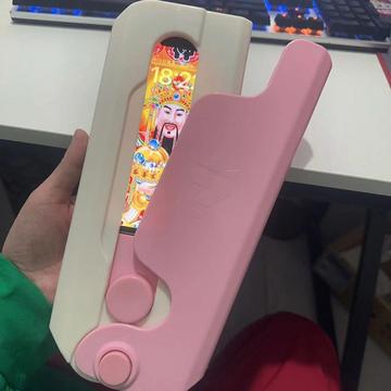 Funda antiestrés iPhone 15 Pro Max Cuchillo Gigante Zanahoria - Rosa / Blanco